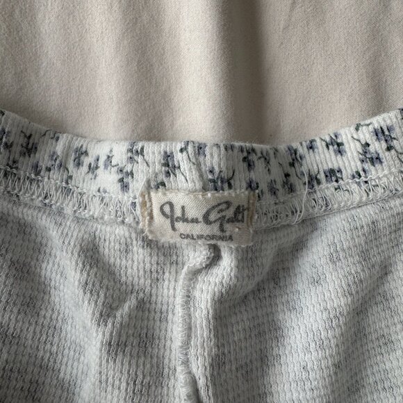Brandy Melville Shorts - Picture 2 of 3